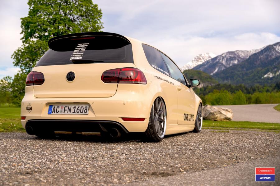  Volkswagen Golf GTi on Vossen Wheels (VWS-1) 2016 года  (фото 21 из 34)